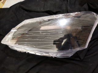 طلق چراغ جلو mwm550سمت چپuv دار