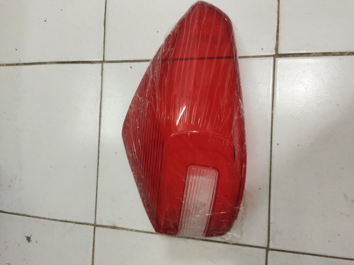 طلق خطر عقب mwm x22سمت راست
